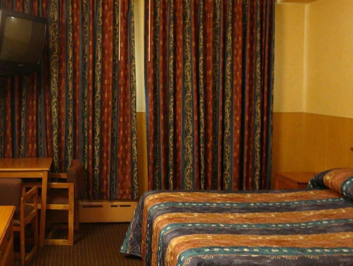 Riviera Motor Inn Brooklyn New York Ngoại thất bức ảnh