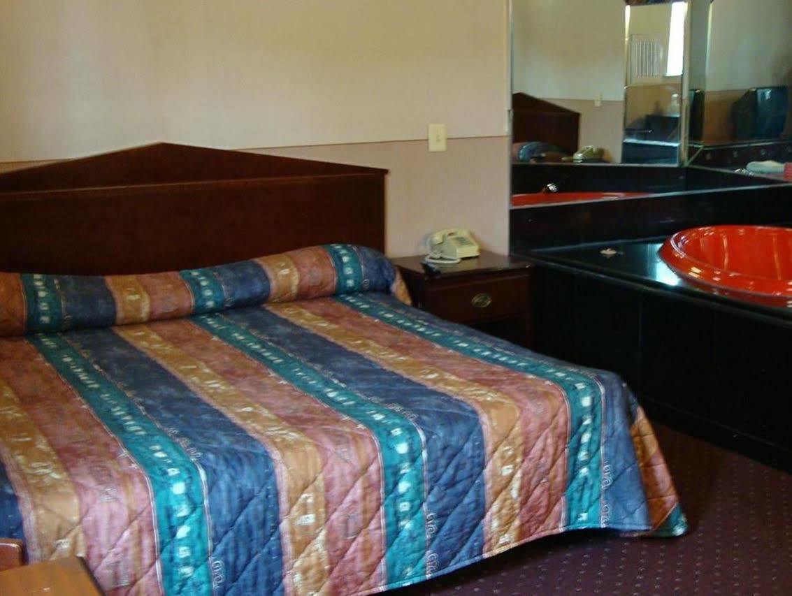 Riviera Motor Inn Brooklyn New York Ngoại thất bức ảnh